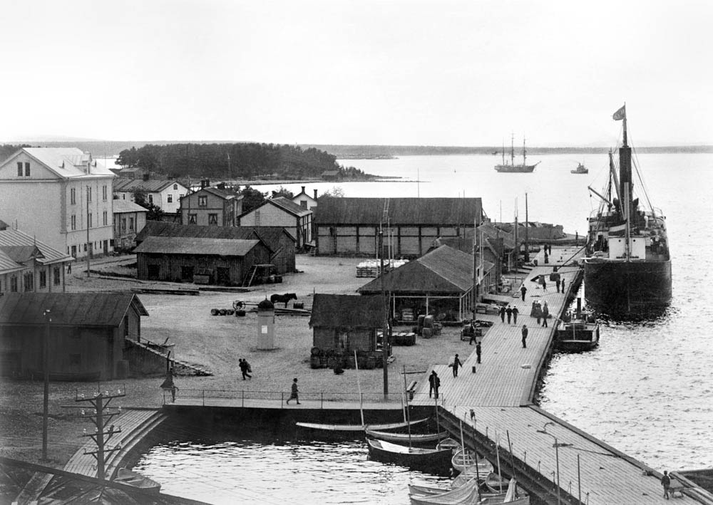 Kokskajen och Småbåtshamnen 1901.Foto: Gustaf Lindell.