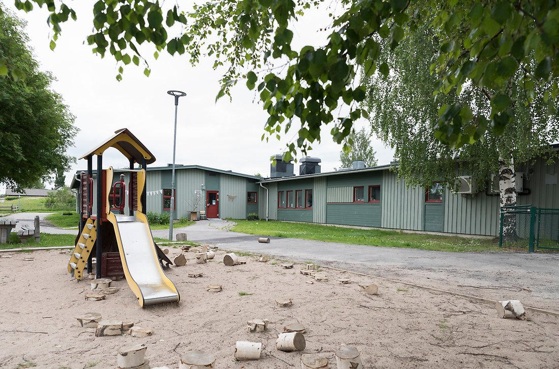 Utomhusmiljö Hammarens förskola, en del av förskolans gård