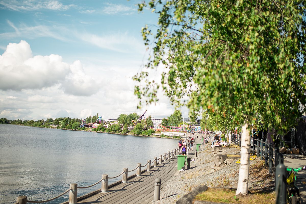 lulea_norra_hamn_kvall_stad_ljus_skargard_vatten_panorama